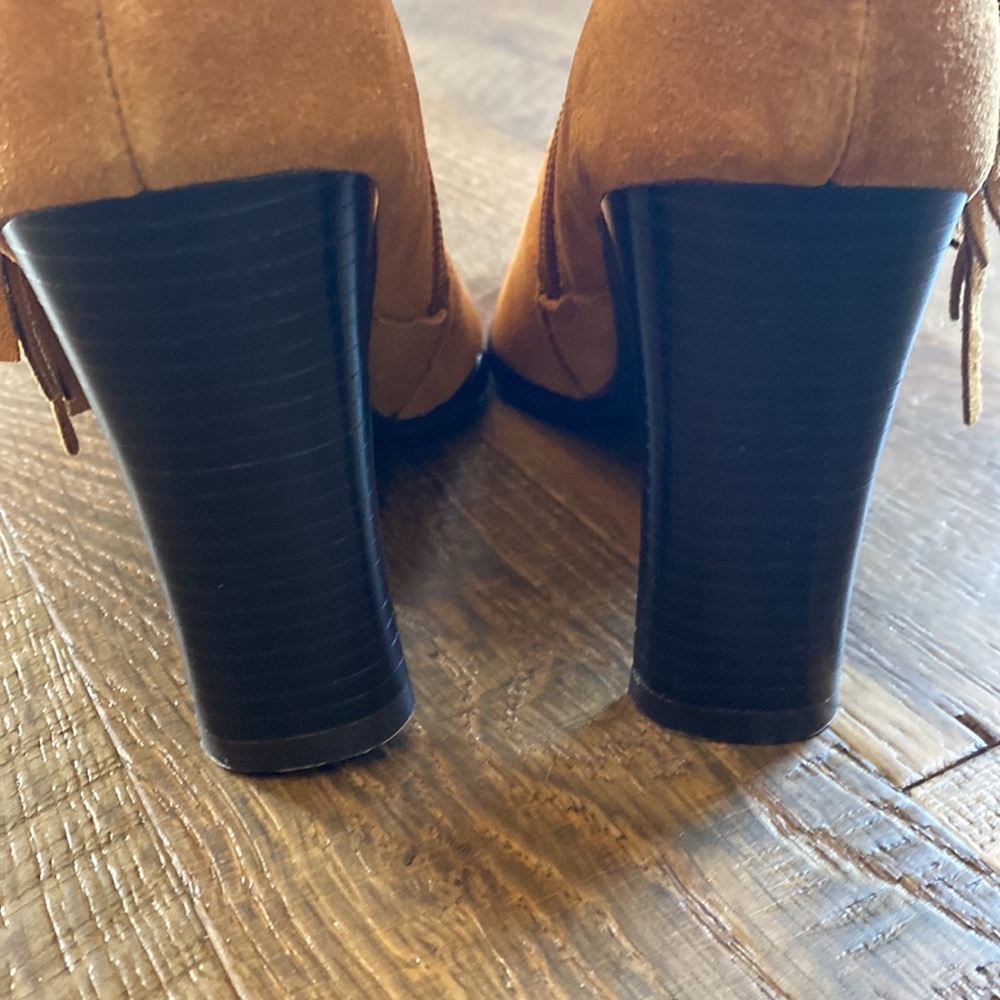 NWOT festival suede fringe festival boots - Picture 5 of 7